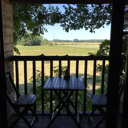 Дом отдыха La Aux Secrets - Au Milieu De Nulle Part *